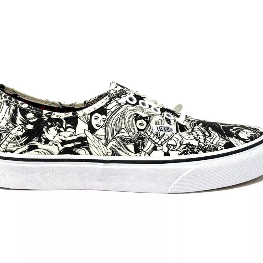 Vans women’s Authentic Marvel shoes NIB